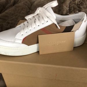 Burberry sneakers